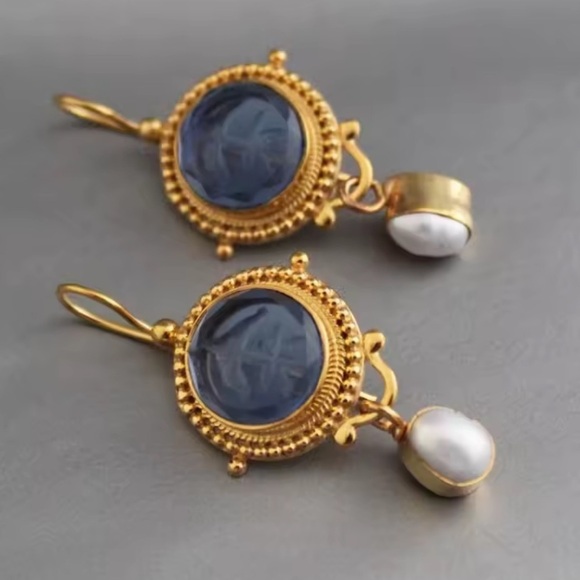 The Unbranded Brand Jewelry - Vintage blue Cameo Earrings – Gold Drop Pearl Accent Jewelry